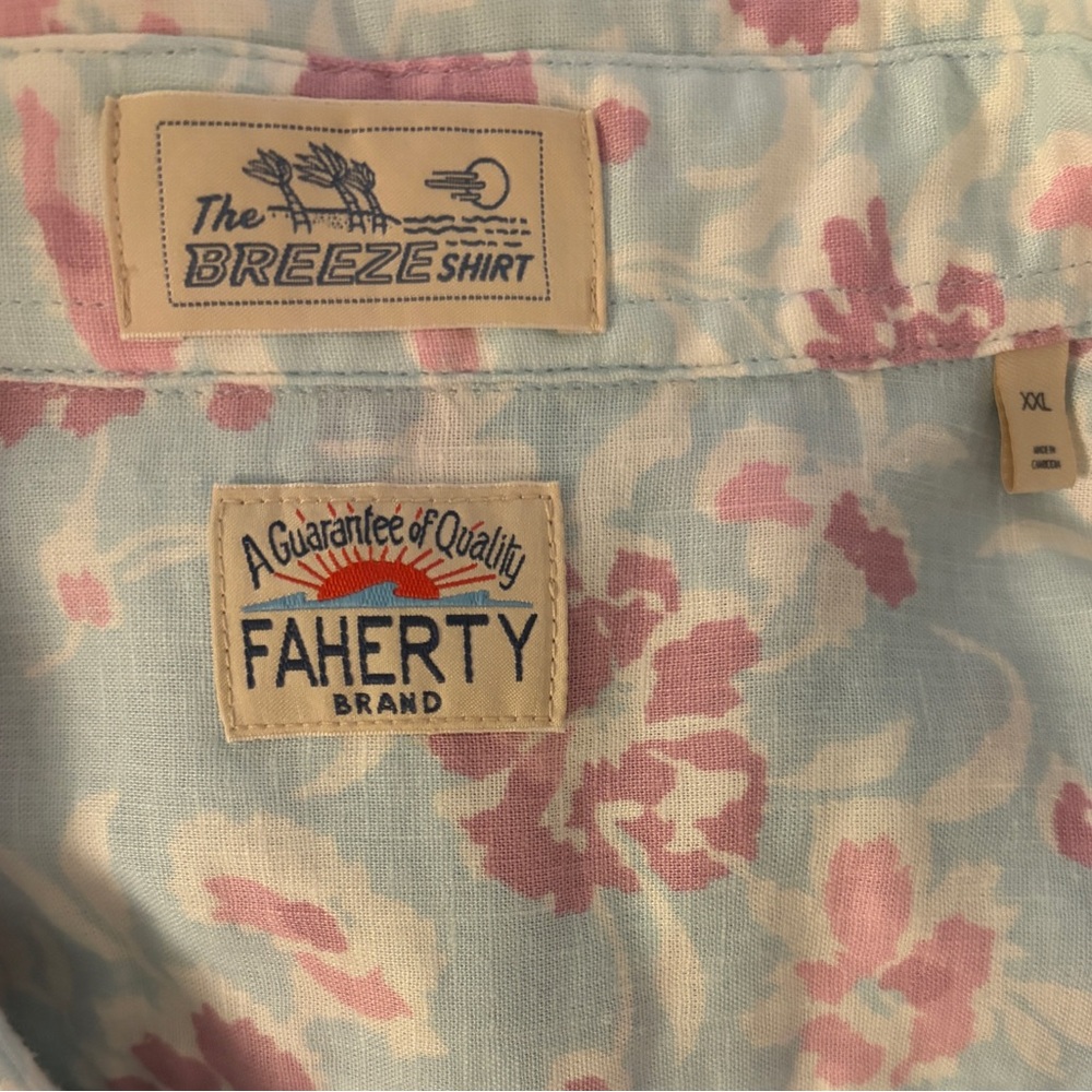 Faherty Light Blue Button-Down With Pink Floral P… - image 4